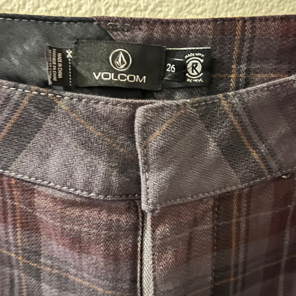 VOLCOM HIGH RISE. ANKLE FIT PANTS - Picture 6 of 7